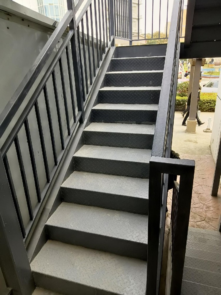 郑州钢结构楼梯